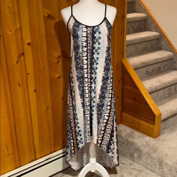 Xhilaration Dresses & Skirts - Xhilaration High-low maxi dress
